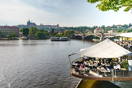 Praga - stolica Czech nad Wełtawą