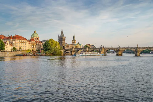 Praga - stolica Czech nad Wełtawą