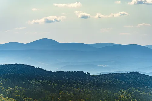 Borowa - trasa z Wałbrzycha przez Mały Wołowiec, Wołowiec i Kozioł