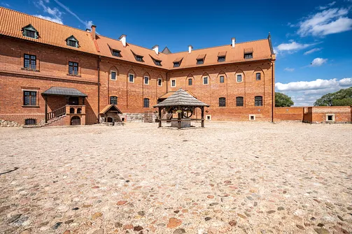 Zamek w Tykocinie - królewska rezydencja nad Narwią