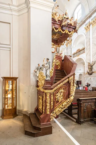 Bazylika w Bardzie – Sanktuarium Matki Bożej Strażniczki Wiary Świętej