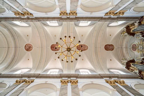 Bazylika w Bardzie – Sanktuarium Matki Bożej Strażniczki Wiary Świętej