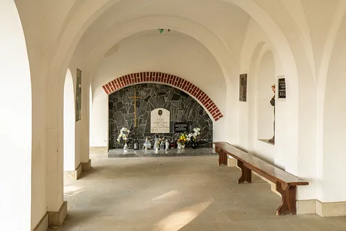 Sanktuarium i Bazylika Znalezienia Krzyża Świętego w Kalwarii Pacławskiej