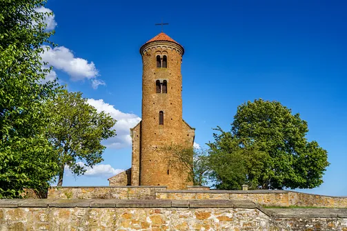Kościół św. Idziego w Inowłodzu - jeden z najstarszych kościołów w Polsce