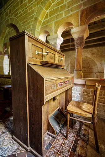 Kościół św. Idziego w Inowłodzu - jeden z najstarszych kościołów w Polsce