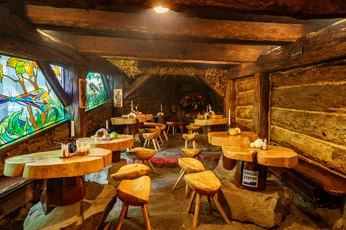 Wnętrze restauracji Koliba pod Czarcim Kopytem w Ustroniu