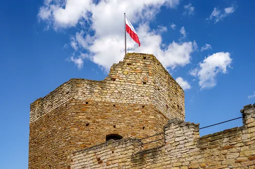 Zamek w Inowłodzu - warownia Kazimierza Wielkiego nad Pilicą
