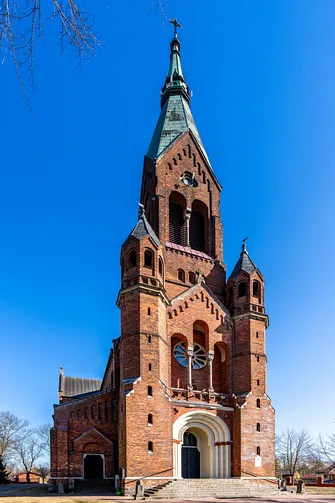 Kościół Najświętszego Serca Pana Jezusa w Parznie