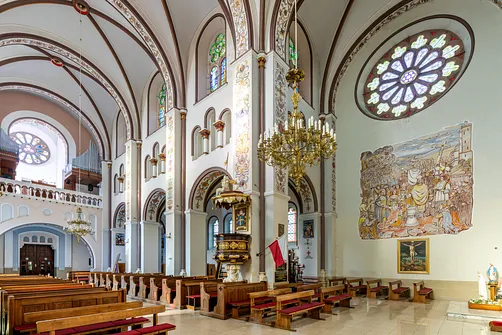 Kościół Najświętszego Serca Pana Jezusa w Parznie