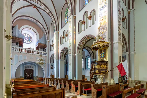 Kościół Najświętszego Serca Pana Jezusa w Parznie