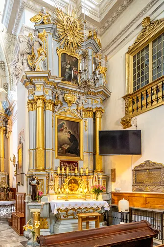 Kościół Świętego Krzyża w Rzeszowie - Sanktuarium Matki Bożej Szkaplerznej