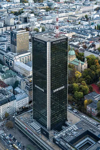 Hotel Presidential w ujęciu z wieżowca Varso Tower.