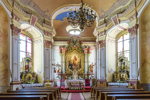 Świdnica. Ołtarz Sanktuarium św. Józefa Opiekuna Rodzin w Świdnicy