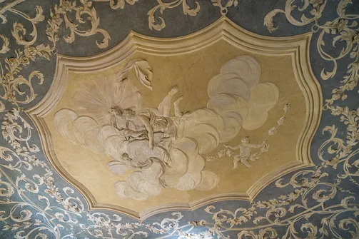 Oleśnica. Zamek w Oleśnicy - ozdobny strop w dawnym gabinecie Wilhelma Hohenzollerna